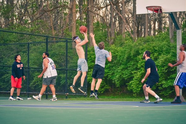 Plan d'entraînement sportif : conseils pour éviter les blessures pendant une course à pied