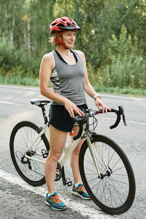 Quels sont les avantages spécifiques des chaussures de VTT ?